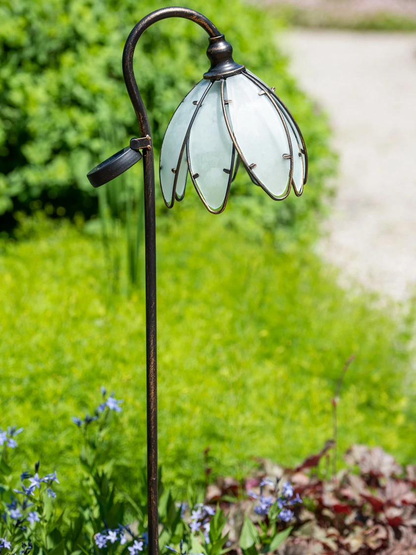 Snowdrop Solar Light Stake 4 Snowdrop Solar Light Stake - Image 2