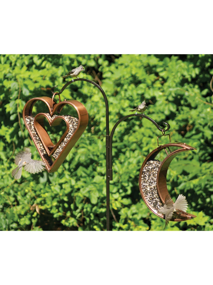 Heart Fly-Thru™ Bird Feeder 9 Heart Fly-Thru™ Bird Feeder - Image 7