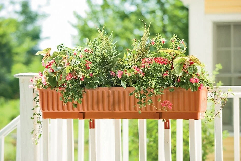39" Self-Watering Window Box 3 39" Self-Watering Window Box